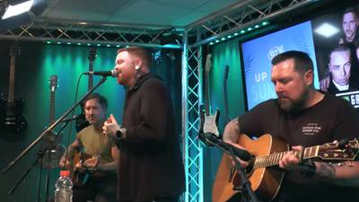 Anberlin play "Paperthin Hymn" in the 97X Green Room