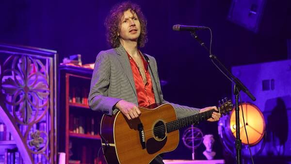 Beck playing orchestral concert at NYC's Carnegie Hall