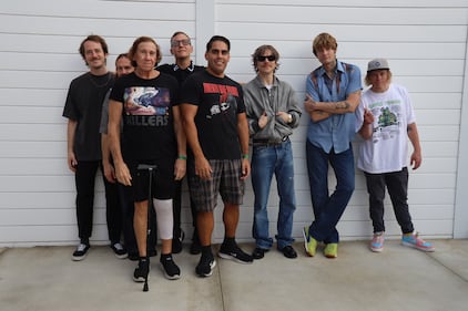 NBT Legends - Cage The Elephant: Meet and Greet!