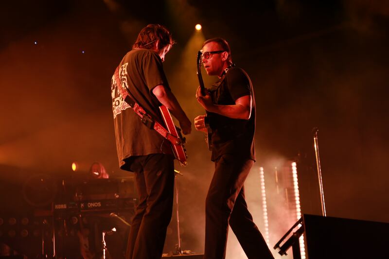 NBT Legends - Cage The Elephant