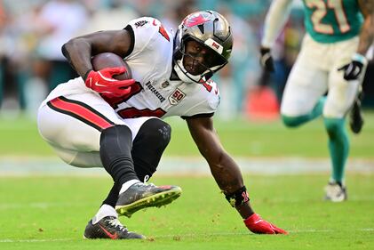 NFL Tampa Bay Buccaneers vs Miami Dolphins