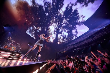 WTBV-HD2 97X No Doubt Sphere Las Vegas