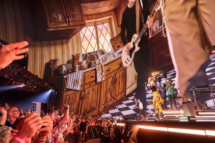 WTBV-HD2 97X No Doubt Sphere Las Vegas