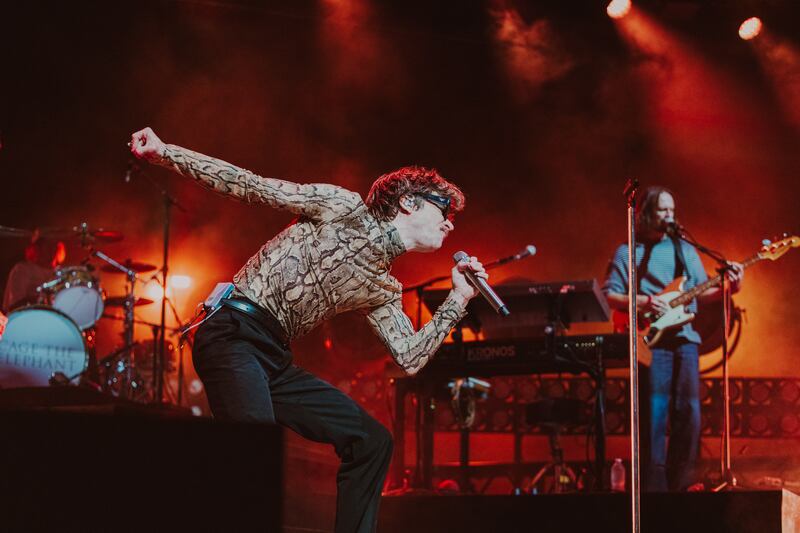 NBT Legends - Cage The Elephant