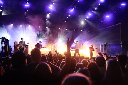 NBT Legends - Cage The Elephant