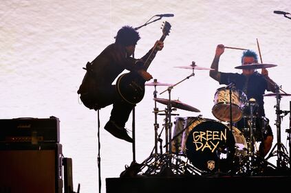 Billy Joe Armstrong Wake Me Up When September Ends