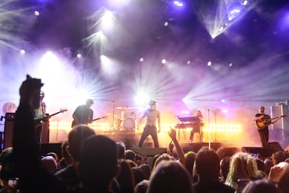 NBT Legends - Cage The Elephant