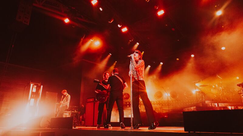 NBT Legends - Cage The Elephant